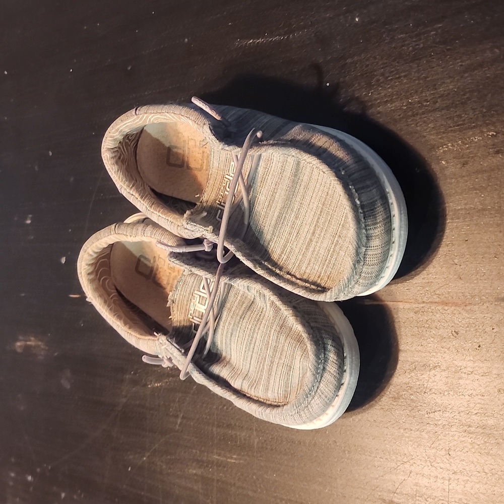 Hey Dudes little kids shoes